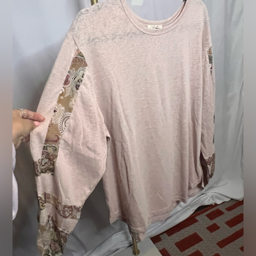 Easel blouse pink with multicolor sleeves oversized (B3) - Picture 1 of 4